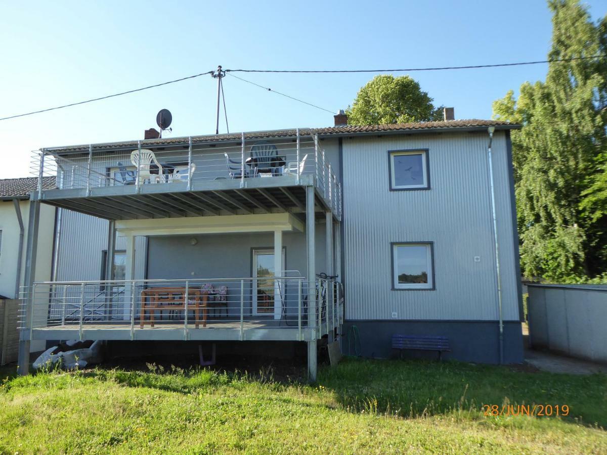 "Baerenhaus" Ferienwohnung Püttlingen Buitenkant foto